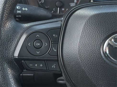 Used 2025 Toyota Corolla LE image 14