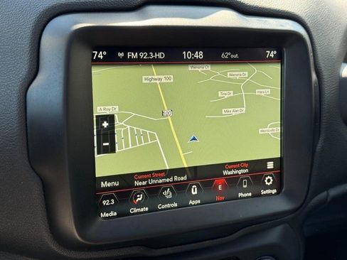 Used 2023 Jeep Renegade Altitude w/ Sun/Sound Group AWD/4WD image 27