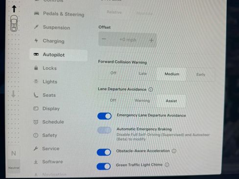 Used 2022 Tesla Model X Plaid image 40