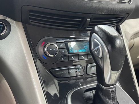 Used 2014 Ford C-MAX Energi SEL w/ Equipment Group 301A image 19