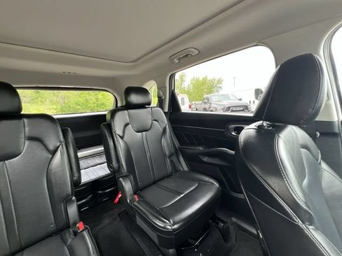 Used 2023 Kia Sorento SX AWD/4WD image 15