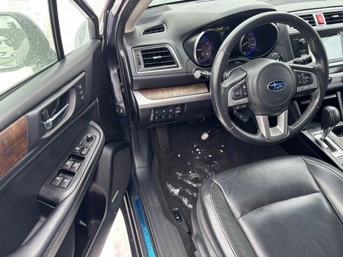 Used 2017 Subaru Outback 2.5i Limited image 9