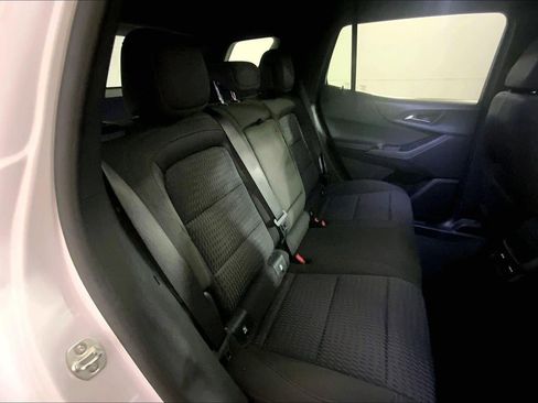 Used 2026 Chevrolet Equinox LT FWD image 23