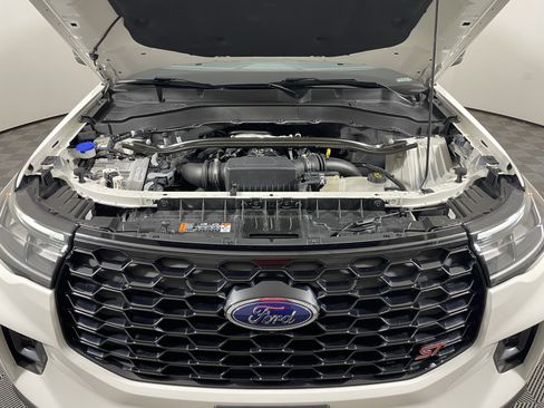 Used 2025 Ford Explorer ST AWD/4WD image 20