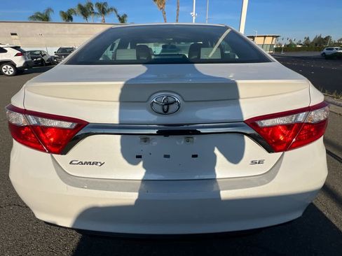 Certified 2016 Toyota Camry SE image 5