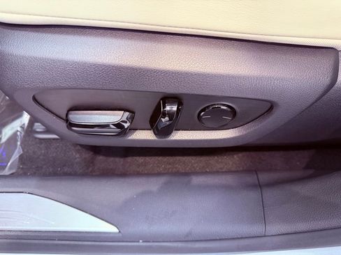 Certified 2025 Lexus RX 350 Premium Plus image 22