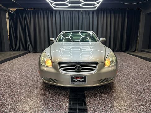 Used 2002 Lexus SC 430 Convertible RWD image 2