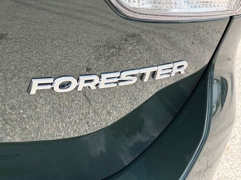 Certified 2023 Subaru Forester Limited AWD/4WD image 9