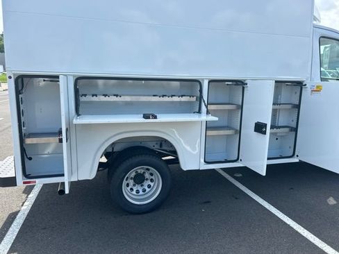 New 2026 Ford Transit 350 w/ Interior Upgrade Package RWD image 11