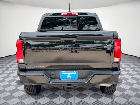 Used 2025 Chevrolet Colorado Z71 AWD/4WD image 11
