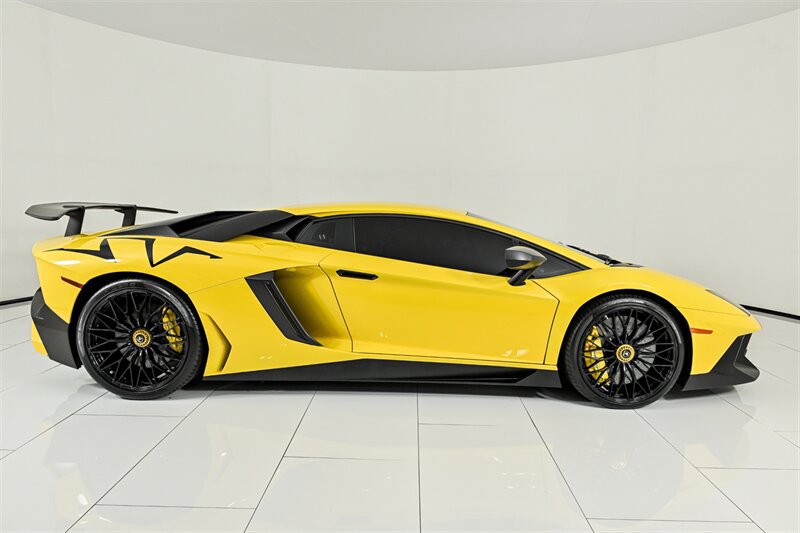 Used 2017 Lamborghini Aventador LP 750-4 Superveloce AWD/4WD image 53