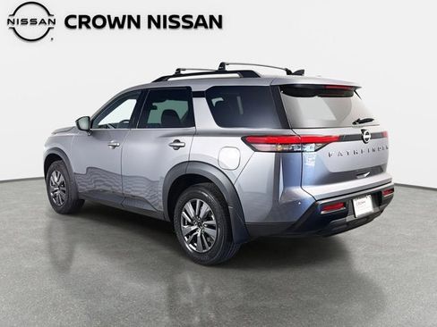 New 2026 Nissan Pathfinder SV image 7