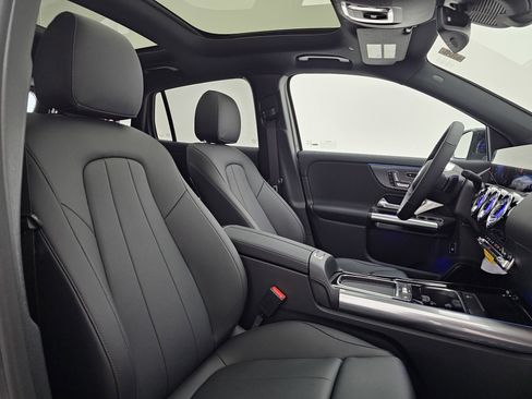 New 2026 Mercedes-Benz GLA 250 4MATIC image 16