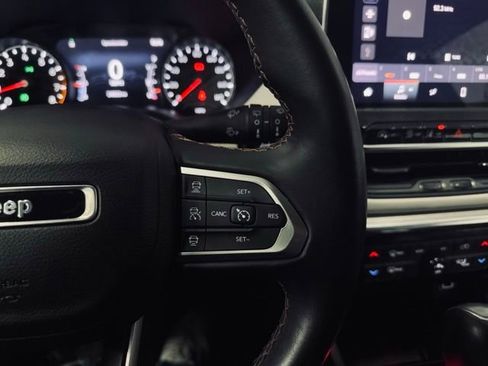 Used 2022 Jeep Compass Limited image 25