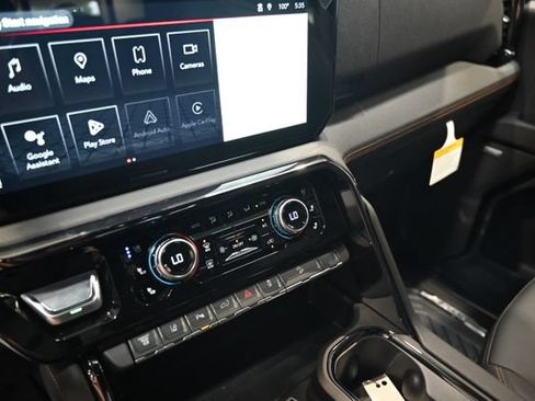 New 2026 GMC Sierra 2500 AT4 w/ AT4 Premium Plus Package AWD/4WD image 19