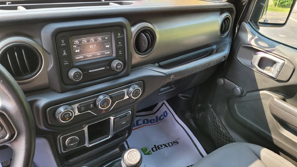 Used 2020 Jeep Wrangler Unlimited Sport AWD/4WD image 21
