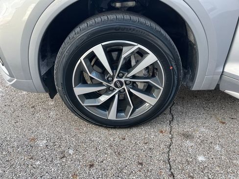 Used 2023 Audi Q5 2.0T Premium w/ Convenience Package image 27