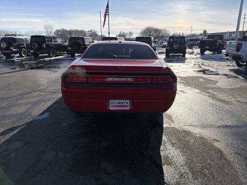 Used 2009 Dodge Challenger R/T w/ Sound Group image 6