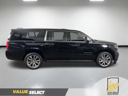 Used 2017 Chevrolet Suburban Premier AWD/4WD image 7