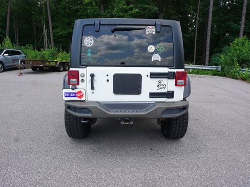Used 2016 Jeep Wrangler Unlimited Sport AWD/4WD image 16