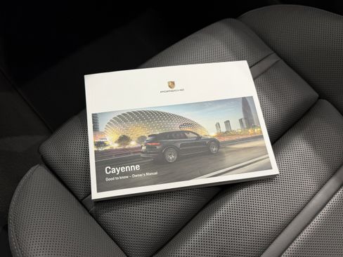 Certified 2023 Porsche Cayenne AWD/4WD image 58