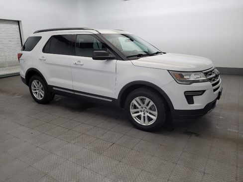 Used 2018 Ford Explorer XLT AWD/4WD image 11