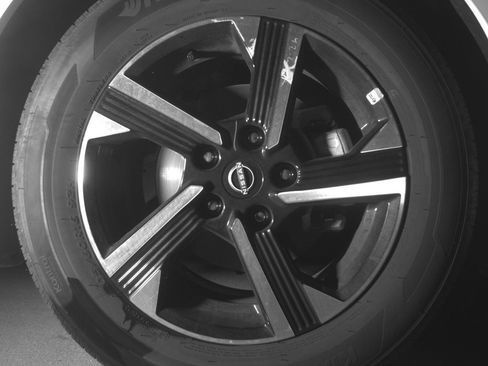 Used 2025 Nissan Sentra SV image 13