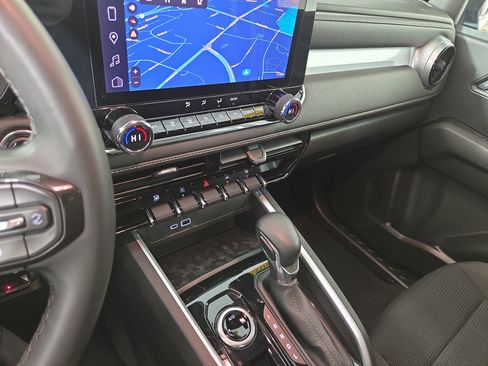 Used 2023 Chevrolet Colorado LT w/ LT Convenience Package image 24