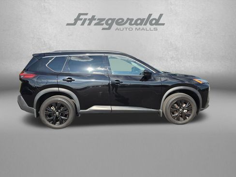 Used 2023 Nissan Rogue SV w/ SV Premium B Package AWD/4WD image 9
