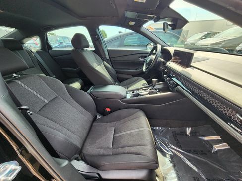 Used 2024 Honda Accord Sport image 11
