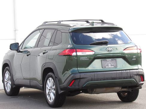 Used 2022 Toyota Corolla Cross LE w/ Moonroof Package AWD/4WD image 5