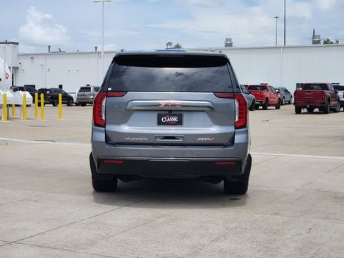 Used 2021 GMC Yukon XL AT4 w/ AT4 Premium Plus Package AWD/4WD image 6