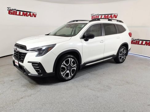 Used 2024 Subaru Ascent Limited w/ Technology Package AWD/4WD image 3