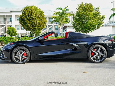 Used 2023 Chevrolet Corvette Stingray Premium Conv w/ Z51 Performance Package image 3