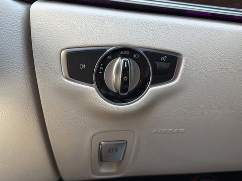 Used 2022 Mercedes-Benz E 350 4MATIC Sedan image 27