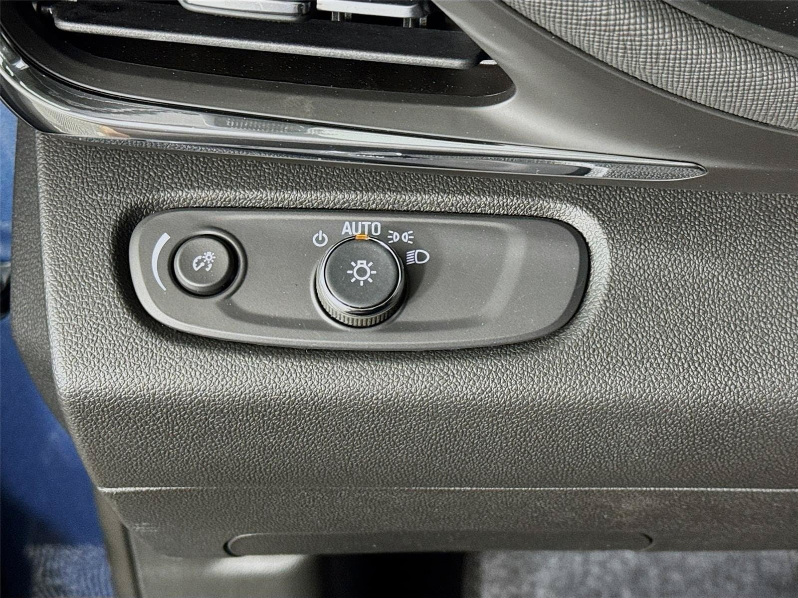 New 2026 Buick Envista Sport Touring w/ Convenience I Package FWD image 10