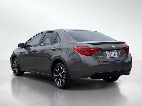 Used 2019 Toyota Corolla SE w/ Carpet Mat Package (TMS) FWD image 4