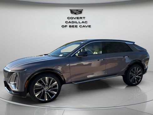 New 2026 Cadillac Lyriq Signature Luxury image 4