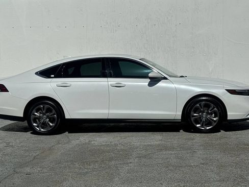 Used 2023 Honda Accord EX image 2