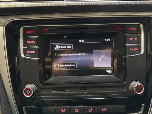 Used 2017 Volkswagen Passat 1.8T S FWD image 16