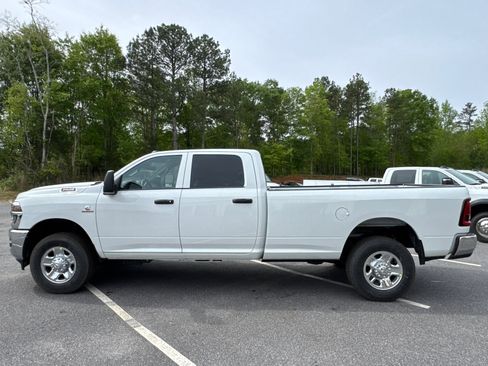 New 2026 RAM 2500 Tradesman AWD/4WD image 8