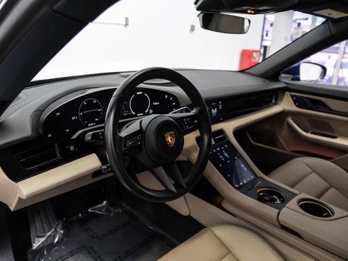 Used 2022 Porsche Taycan 4S image 3