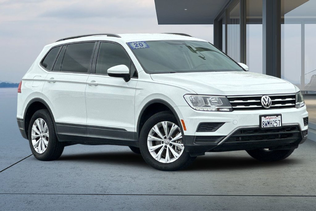 Used 2020 Volkswagen Tiguan S FWD image 2