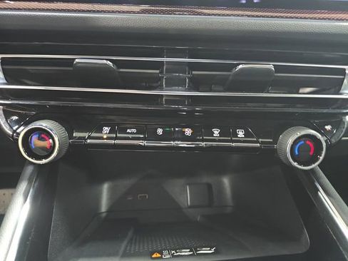 New 2026 Chevrolet Traverse Z71 w/ Enhanced Driving Package image 25