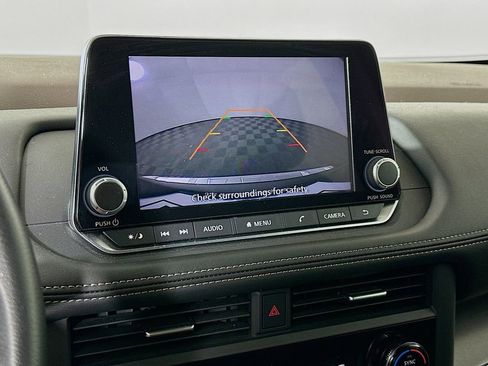 Certified 2023 Nissan Rogue SV AWD/4WD image 18
