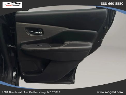Used 2018 Nissan Murano SV AWD/4WD image 15