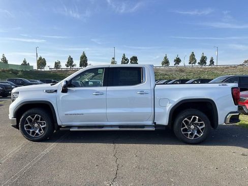 New 2026 GMC Sierra 1500 SLT w/ SLT Premium Plus Package image 4