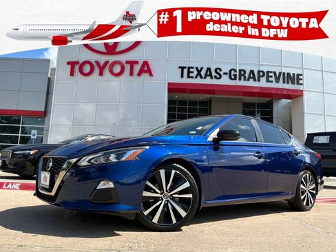 Used 2021 Nissan Altima 2.5 SR w/ SR Premium Package FWD image 1