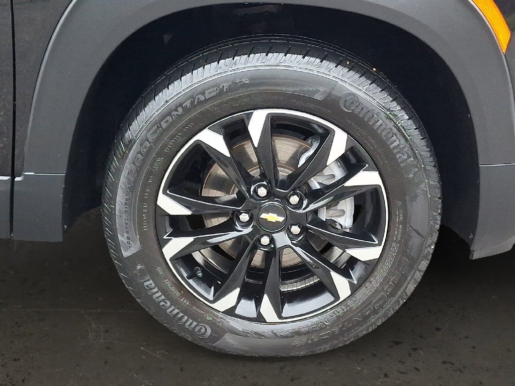 Used 2022 Chevrolet TrailBlazer LT w/ Convenience Package AWD/4WD image 9