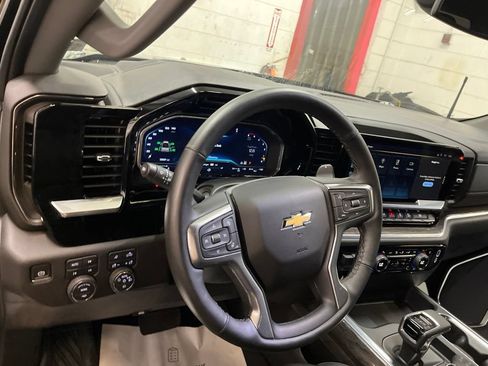 Used 2025 Chevrolet Silverado 1500 LTZ w/ LTZ Premium Package AWD/4WD image 16